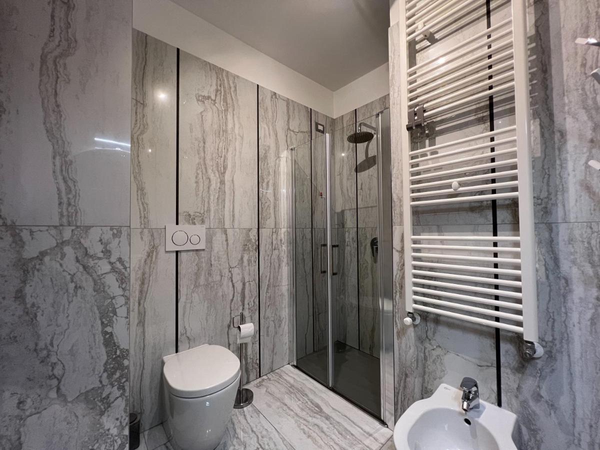 Holy-Day Rooms Milano Luaran gambar